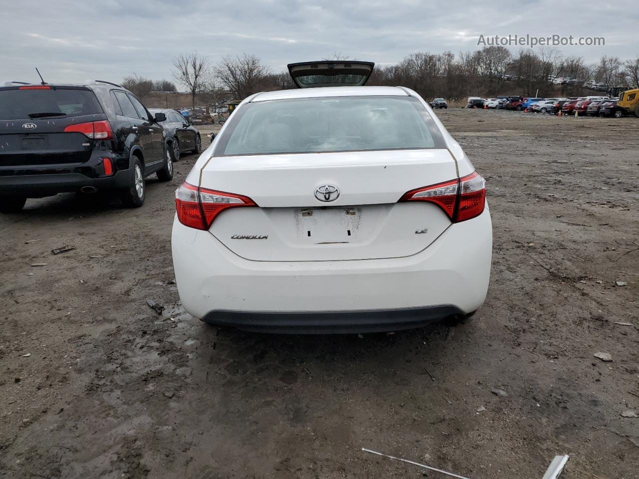 2015 Toyota Corolla L White vin: 5YFBURHE8FP294795