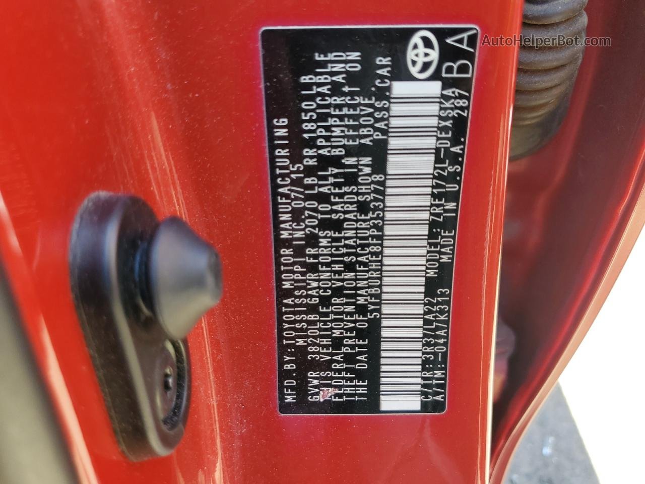 2015 Toyota Corolla L Красный vin: 5YFBURHE8FP353778