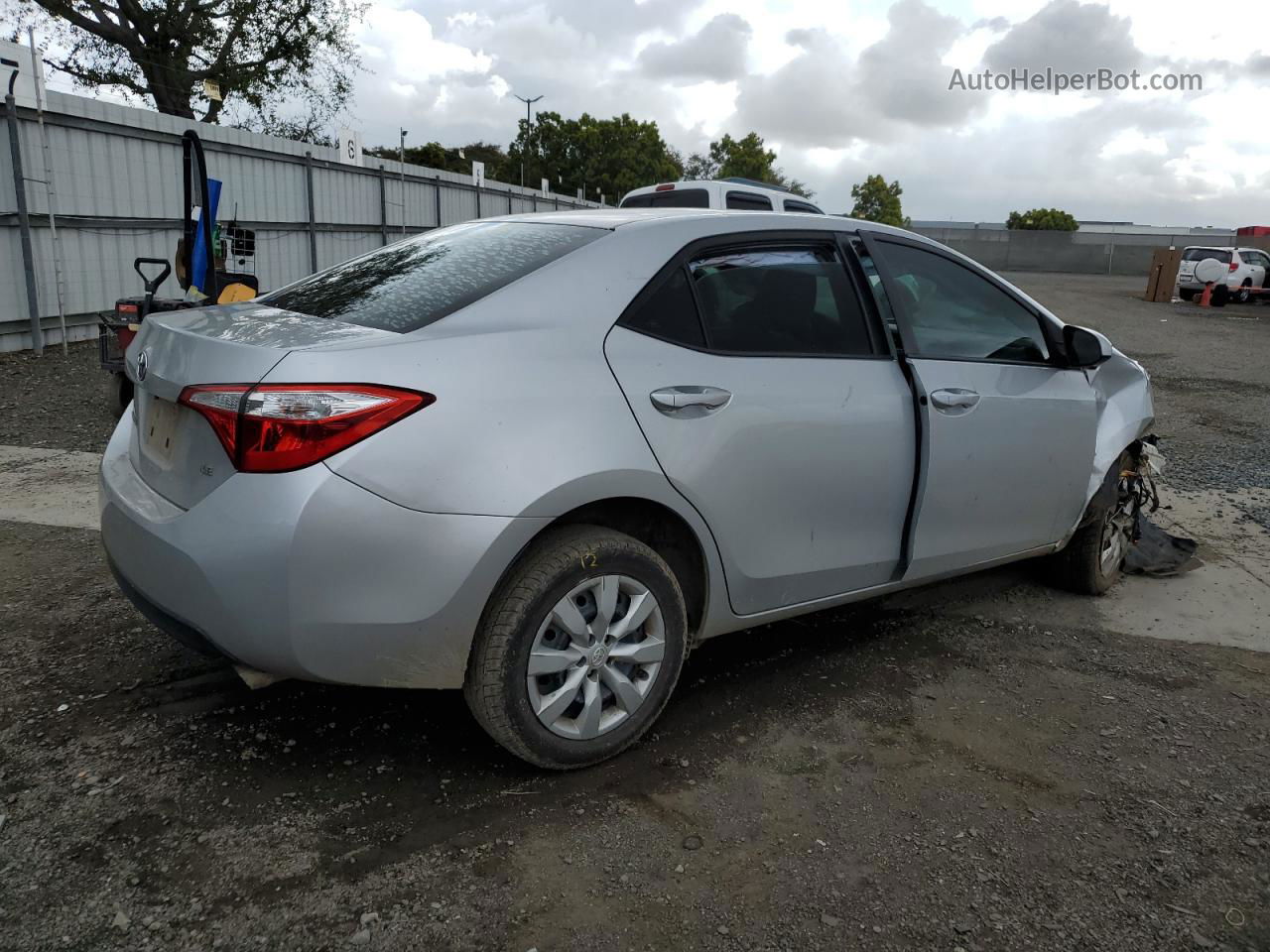 2016 Toyota Corolla L Silver vin: 5YFBURHE8GP378228