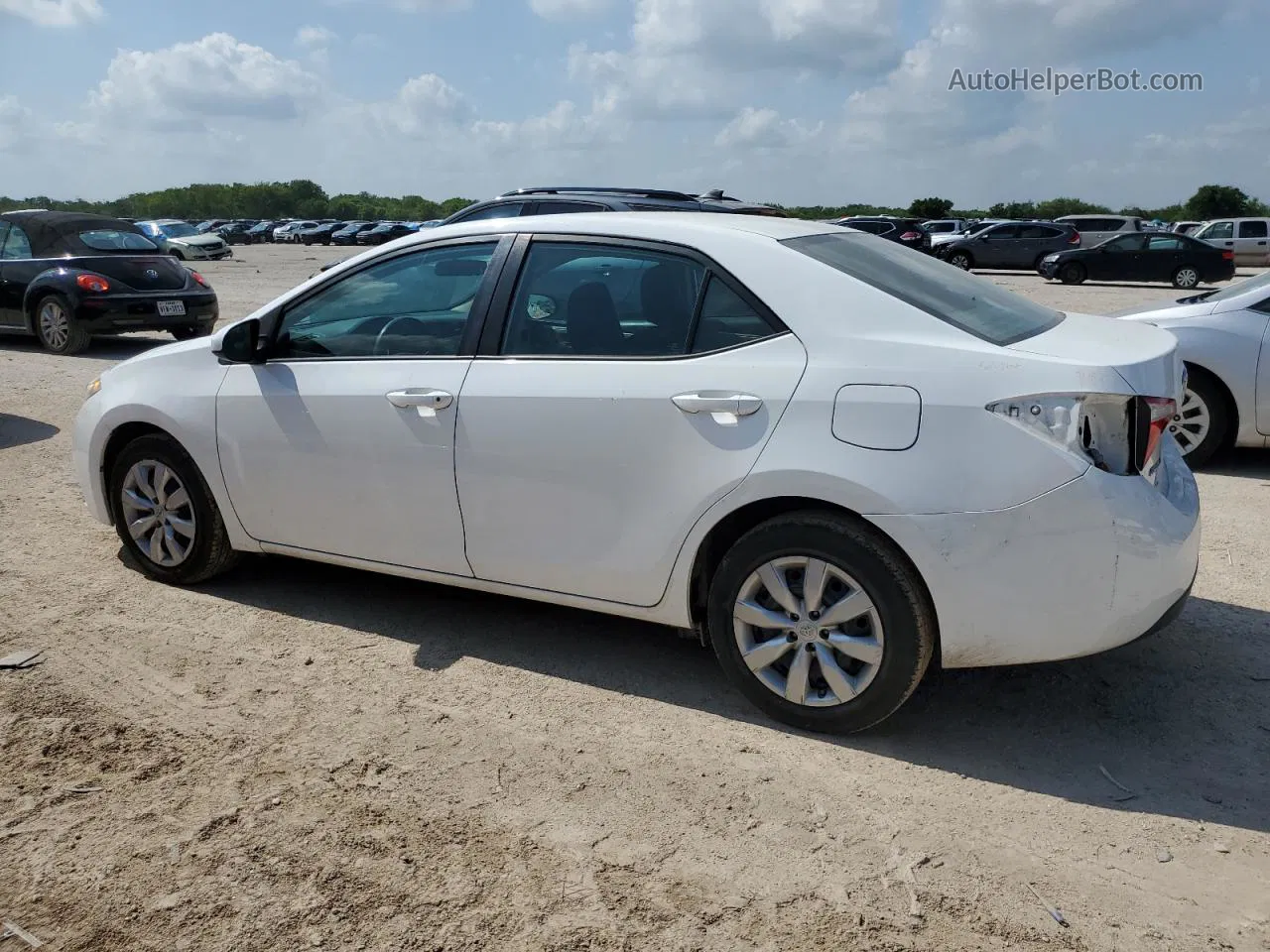 2016 Toyota Corolla L White vin: 5YFBURHE8GP450349