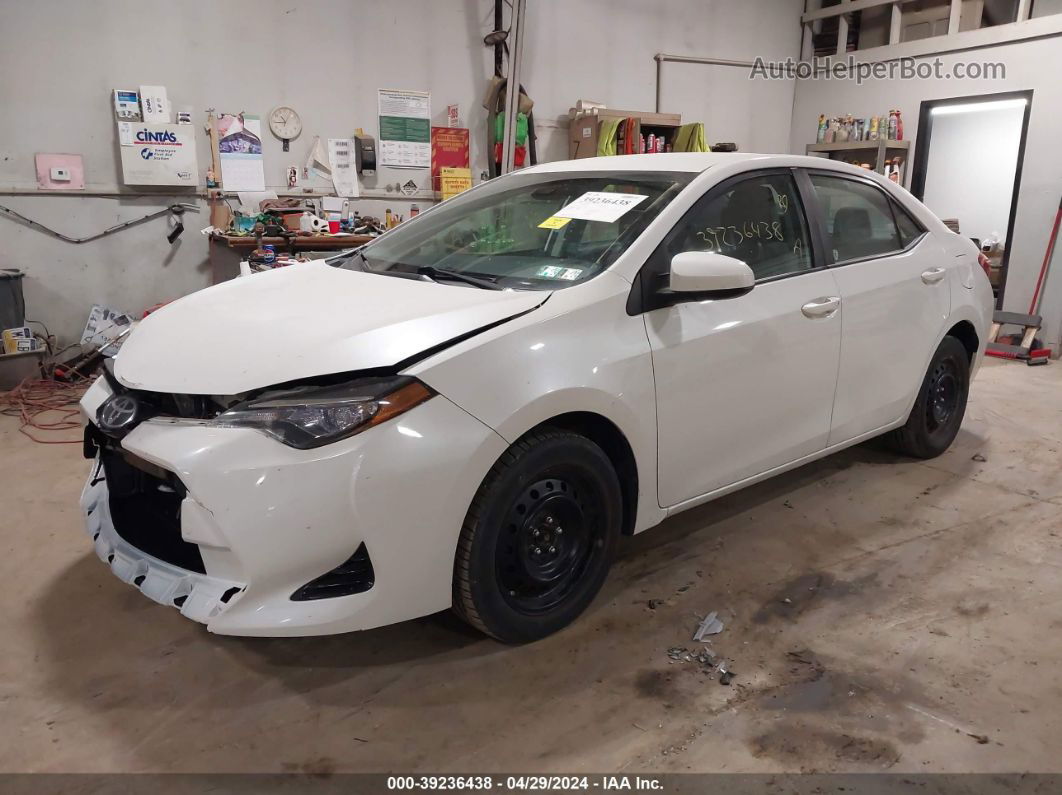 2017 Toyota Corolla Le White vin: 5YFBURHE8HP639293