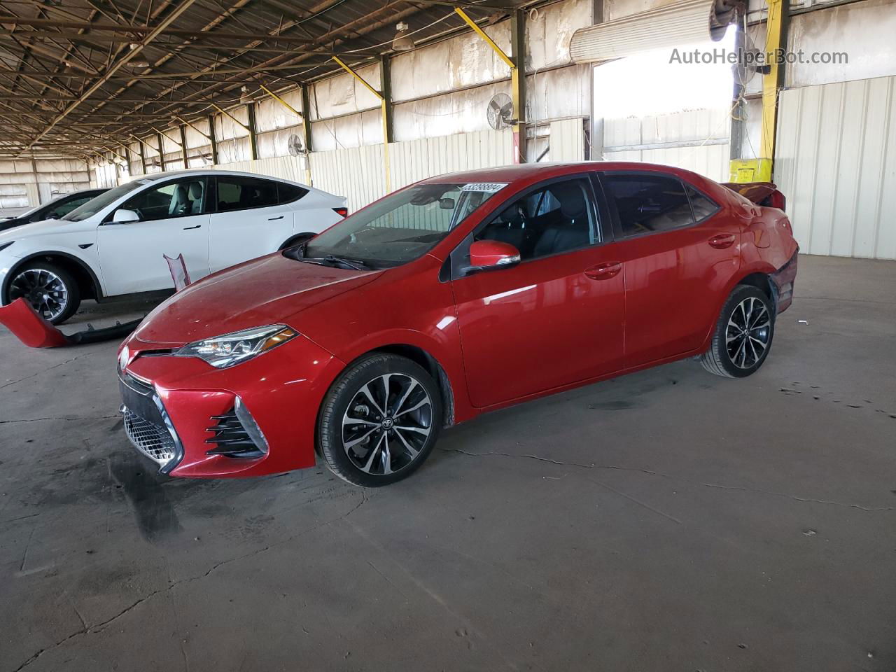 2017 Toyota Corolla L Красный vin: 5YFBURHE8HP643392