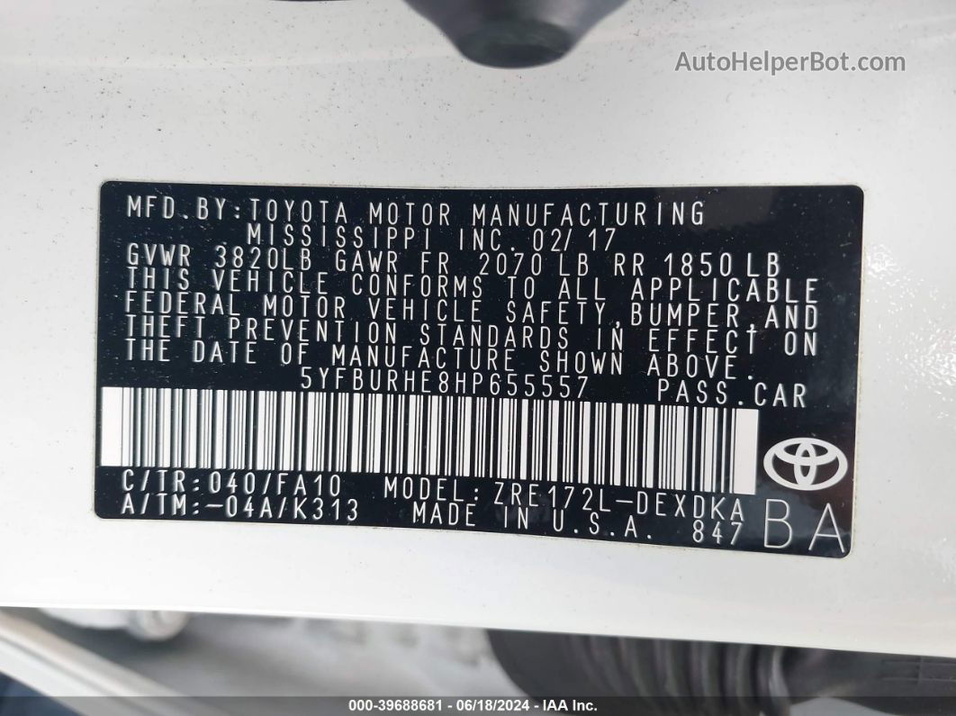 2017 Toyota Corolla L White vin: 5YFBURHE8HP655557