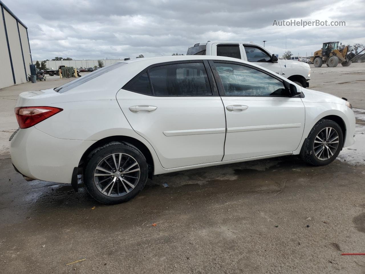 2017 Toyota Corolla L White vin: 5YFBURHE8HP691524