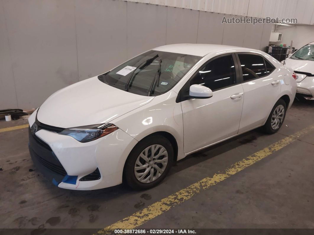 2017 Toyota Corolla Le White vin: 5YFBURHE8HP701291