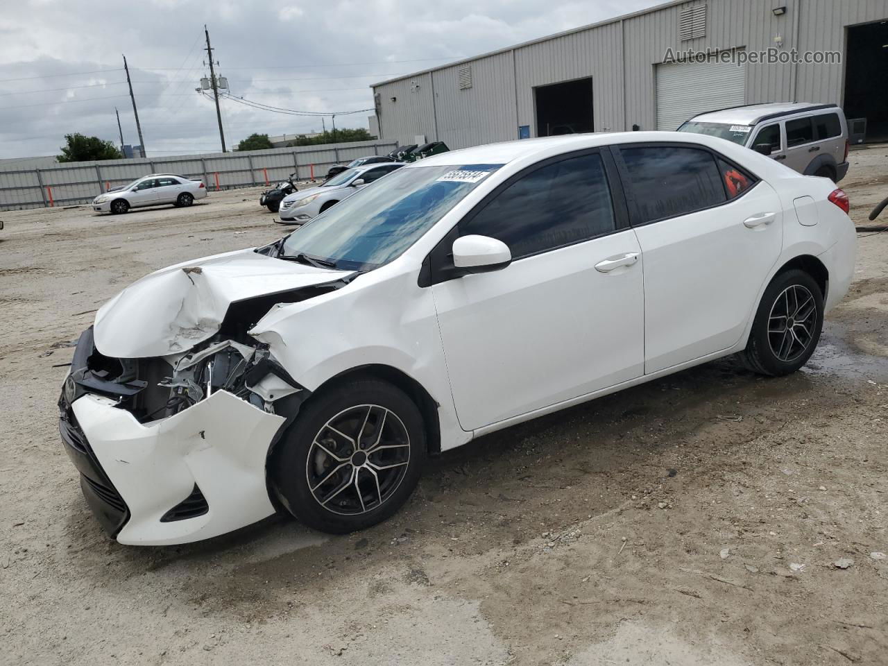 2019 Toyota Corolla L White vin: 5YFBURHE8KP863817