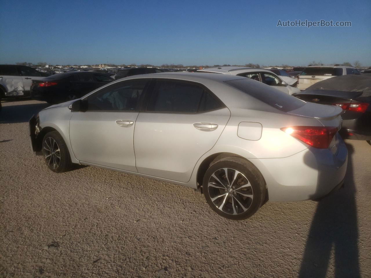 2019 Toyota Corolla L Silver vin: 5YFBURHE8KP902860