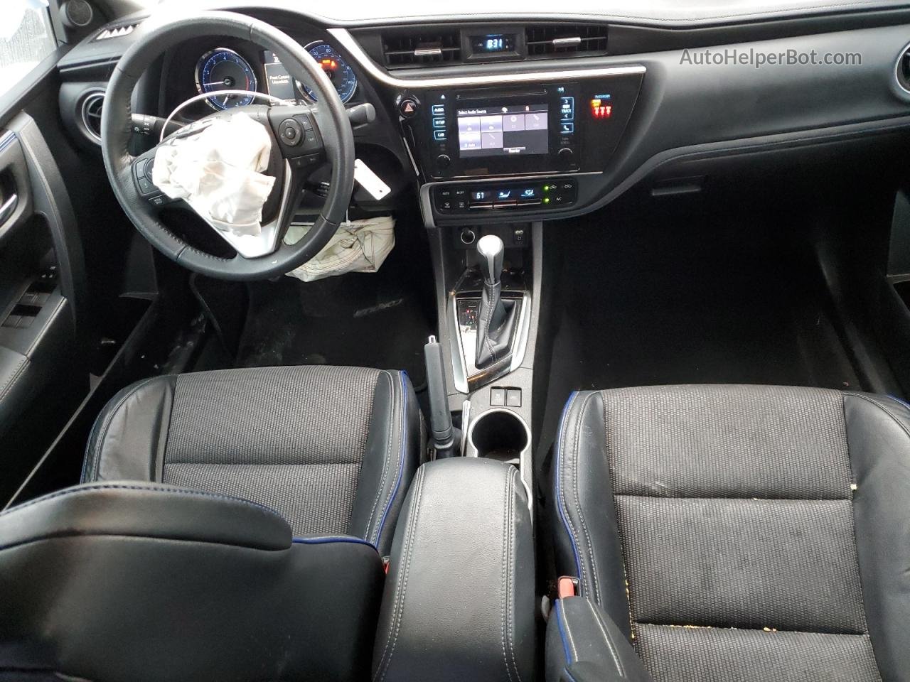 2019 Toyota Corolla L Серебряный vin: 5YFBURHE8KP902860