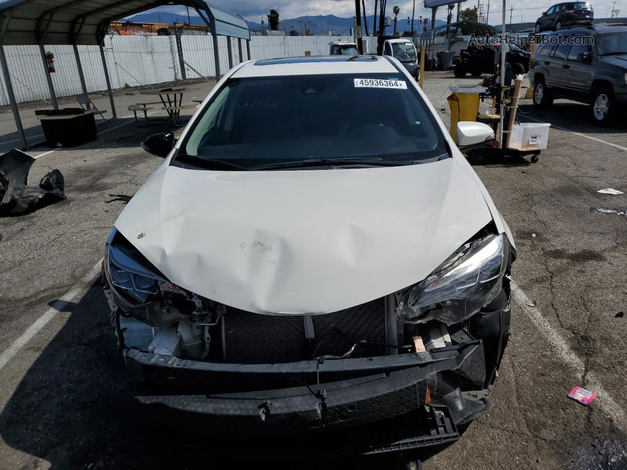 2019 Toyota Corolla L White vin: 5YFBURHE8KP907914