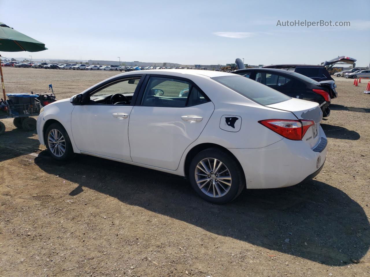 2014 Toyota Corolla L Белый vin: 5YFBURHE9EP057988