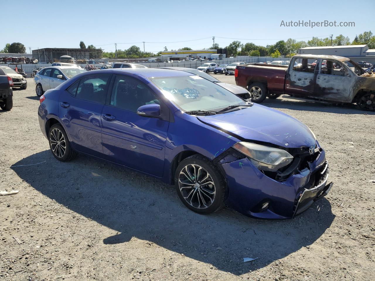 2014 Toyota Corolla L Blue vin: 5YFBURHE9EP135976