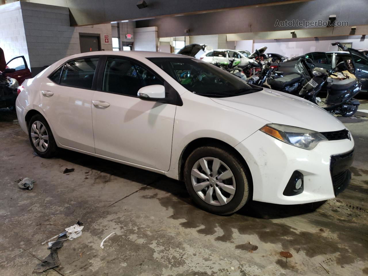 2015 Toyota Corolla L White vin: 5YFBURHE9FP266729