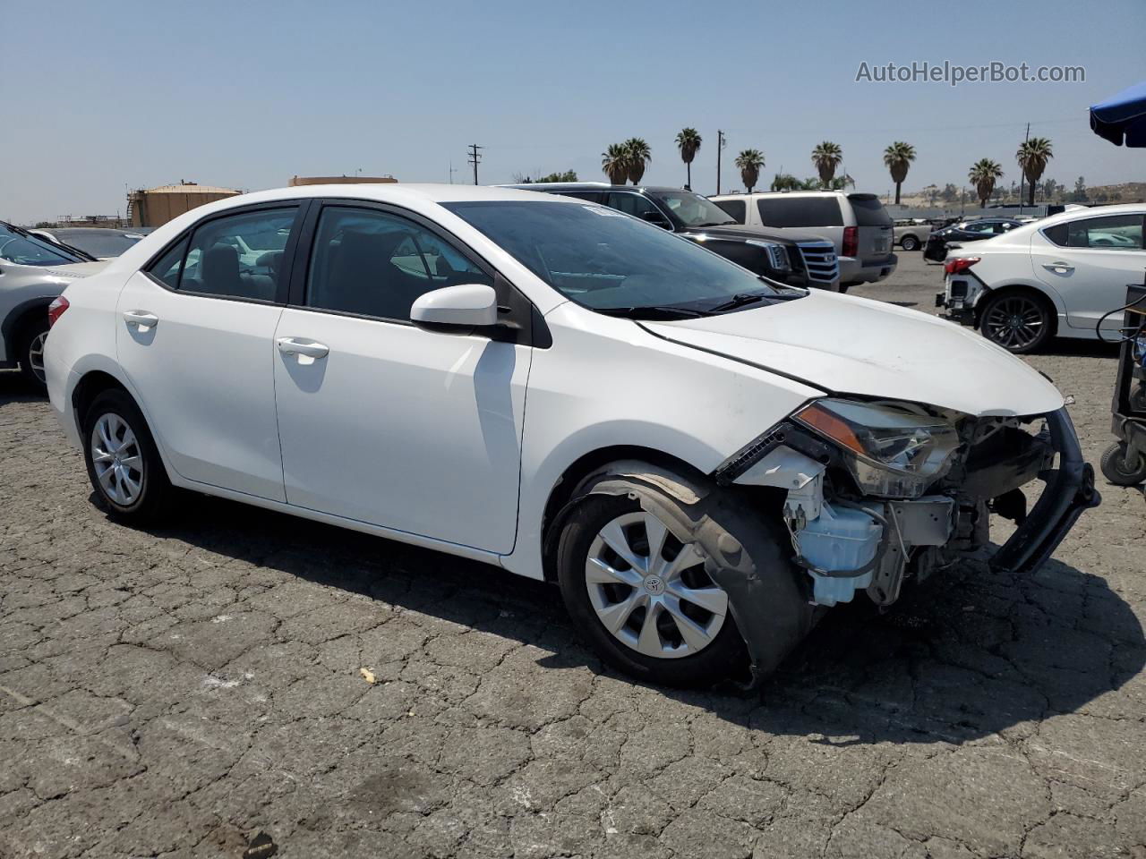 2015 Toyota Corolla L White vin: 5YFBURHE9FP332809