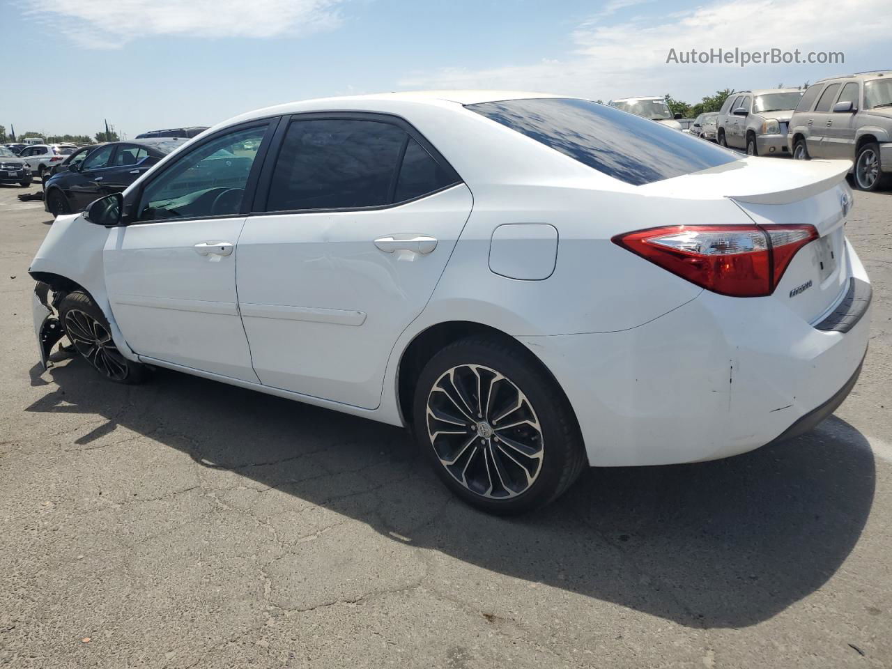 2015 Toyota Corolla L White vin: 5YFBURHE9FP336424