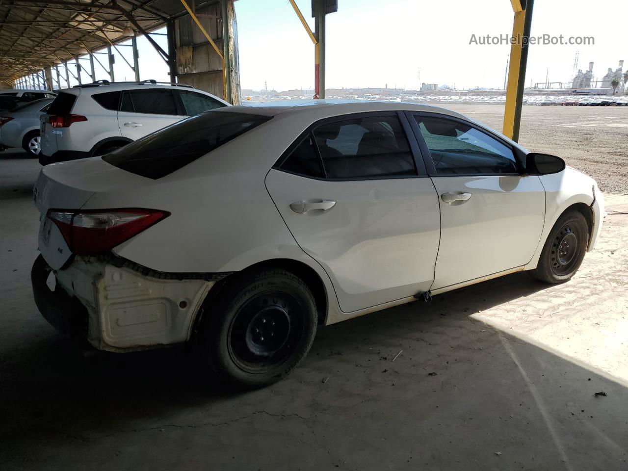 2015 Toyota Corolla L White vin: 5YFBURHE9FP340988