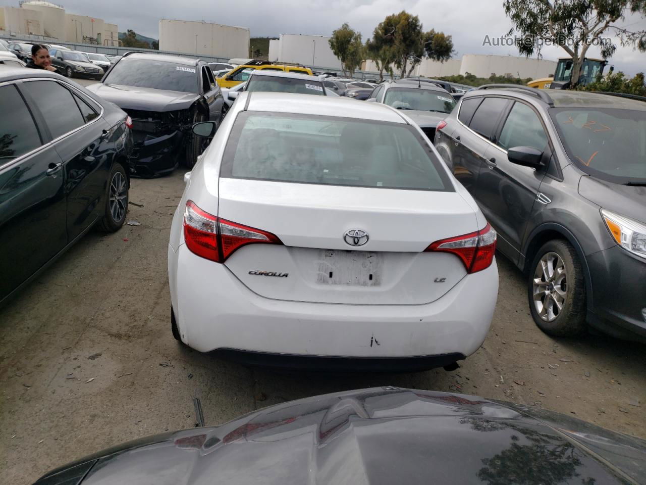 2016 Toyota Corolla L White vin: 5YFBURHE9GP449565