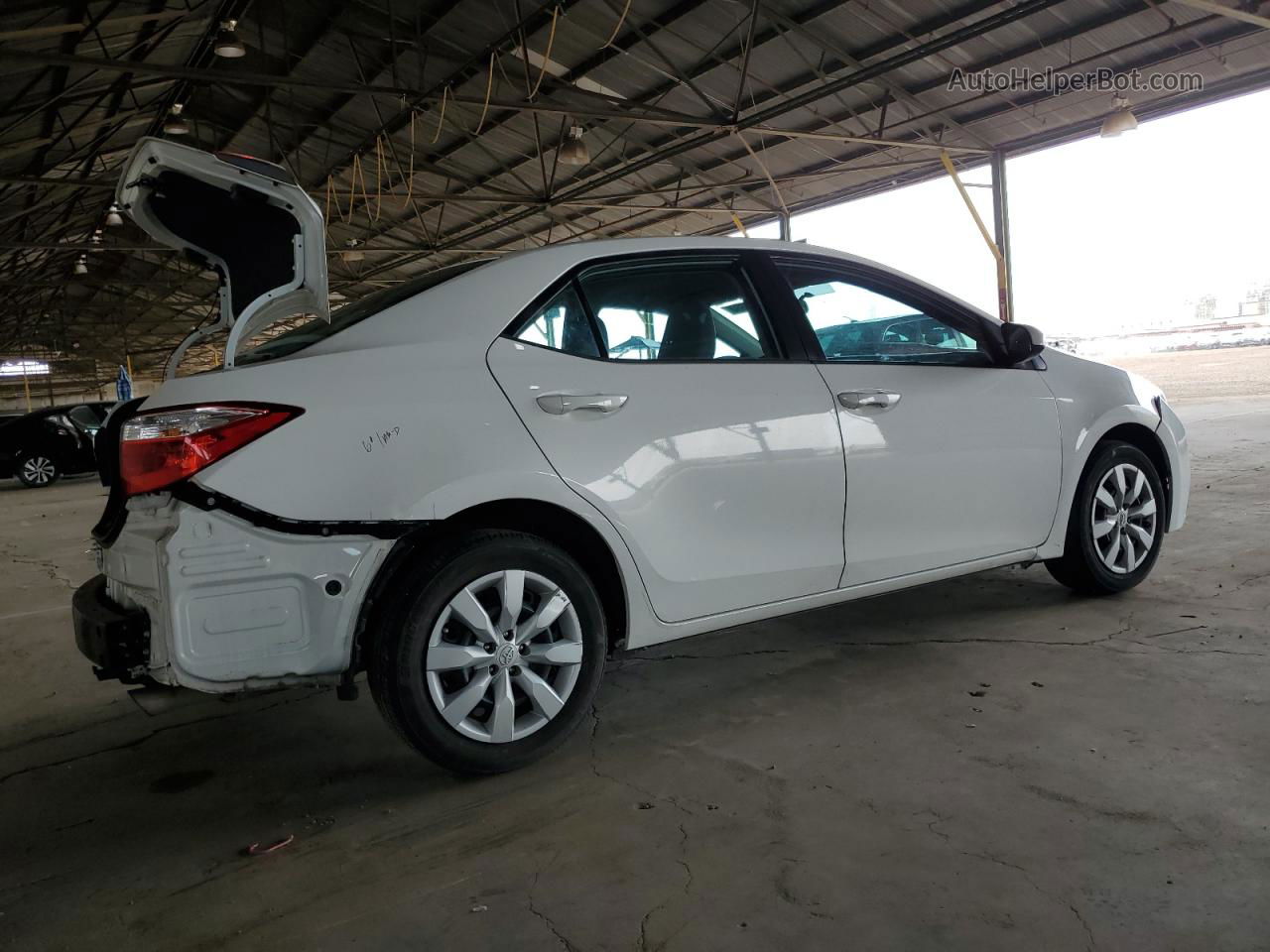 2016 Toyota Corolla L White vin: 5YFBURHE9GP539704