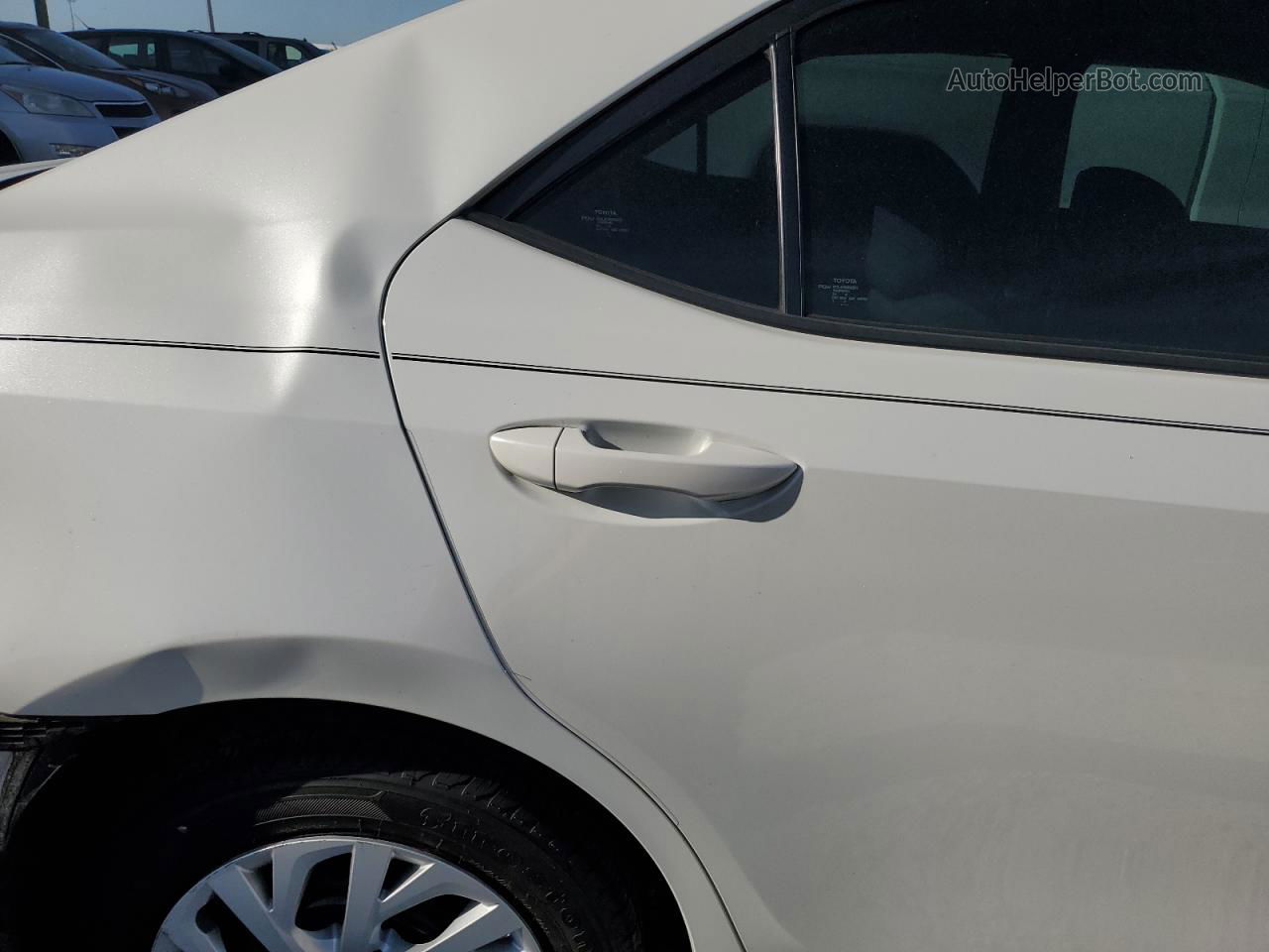 2019 Toyota Corolla L White vin: 5YFBURHE9KP856780