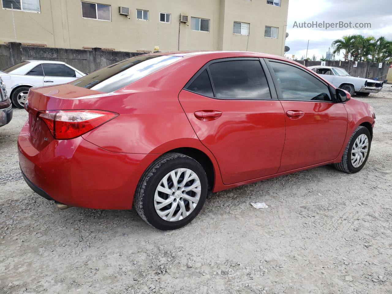 2019 Toyota Corolla L Красный vin: 5YFBURHE9KP888712