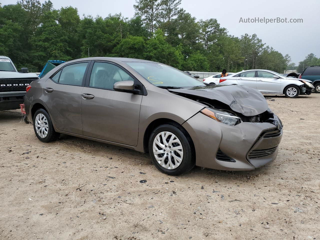 2019 Toyota Corolla L Tan vin: 5YFBURHE9KP902947