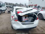 2019 Toyota Corolla Le White vin: 5YFBURHE9KP921210