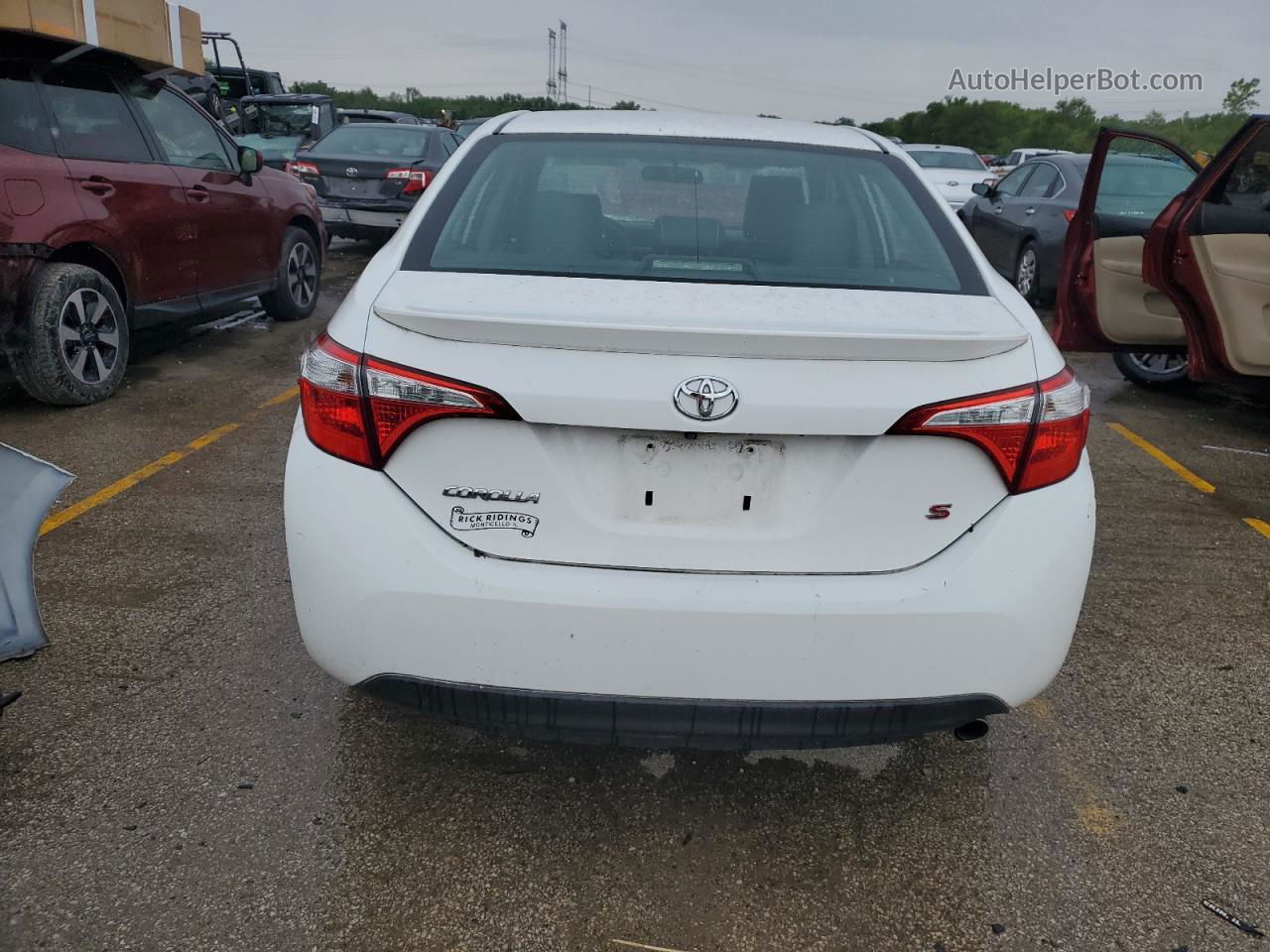 2014 Toyota Corolla L White vin: 5YFBURHEXEP016205