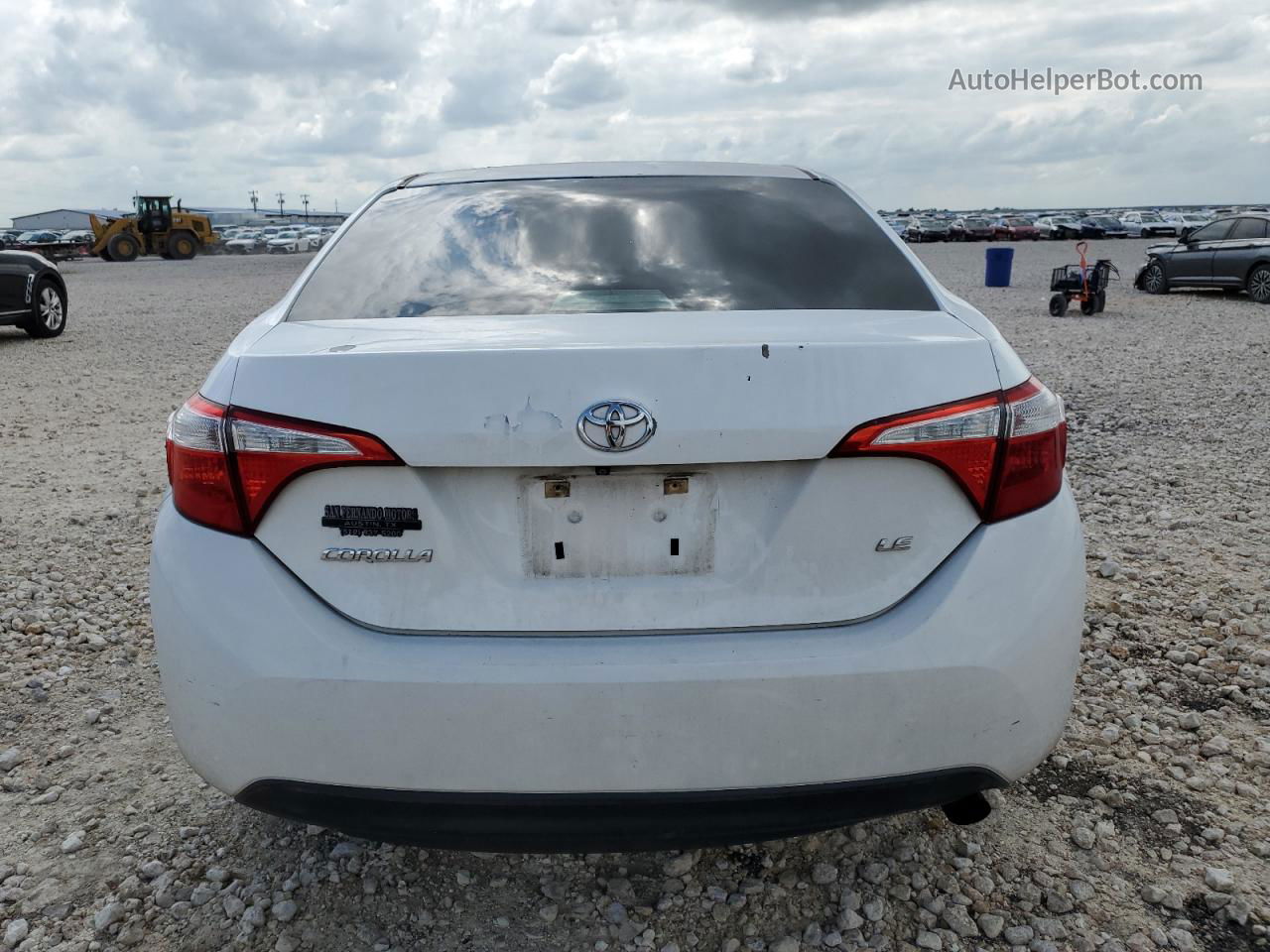 2014 Toyota Corolla L White vin: 5YFBURHEXEP038690