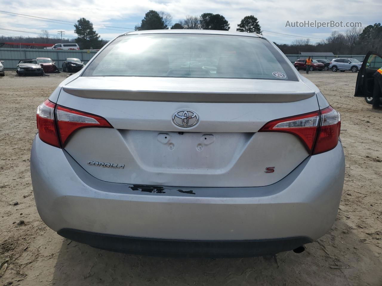 2015 Toyota Corolla L Silver vin: 5YFBURHEXFP189532