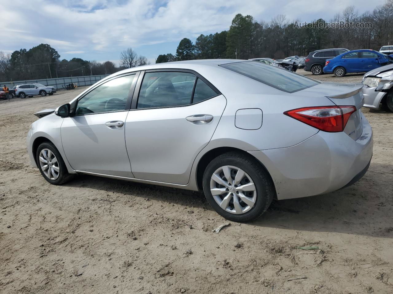 2015 Toyota Corolla L Silver vin: 5YFBURHEXFP189532