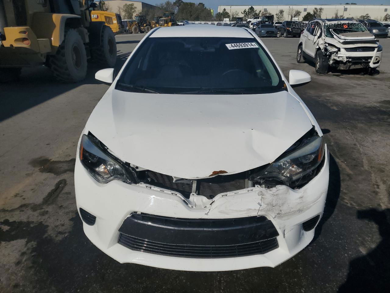 2015 Toyota Corolla L White vin: 5YFBURHEXFP216986