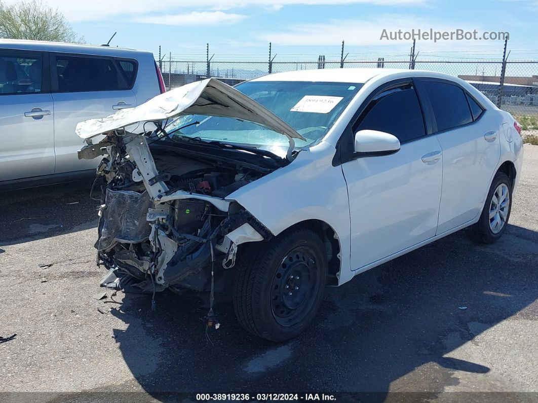 2015 Toyota Corolla Le White vin: 5YFBURHEXFP360201