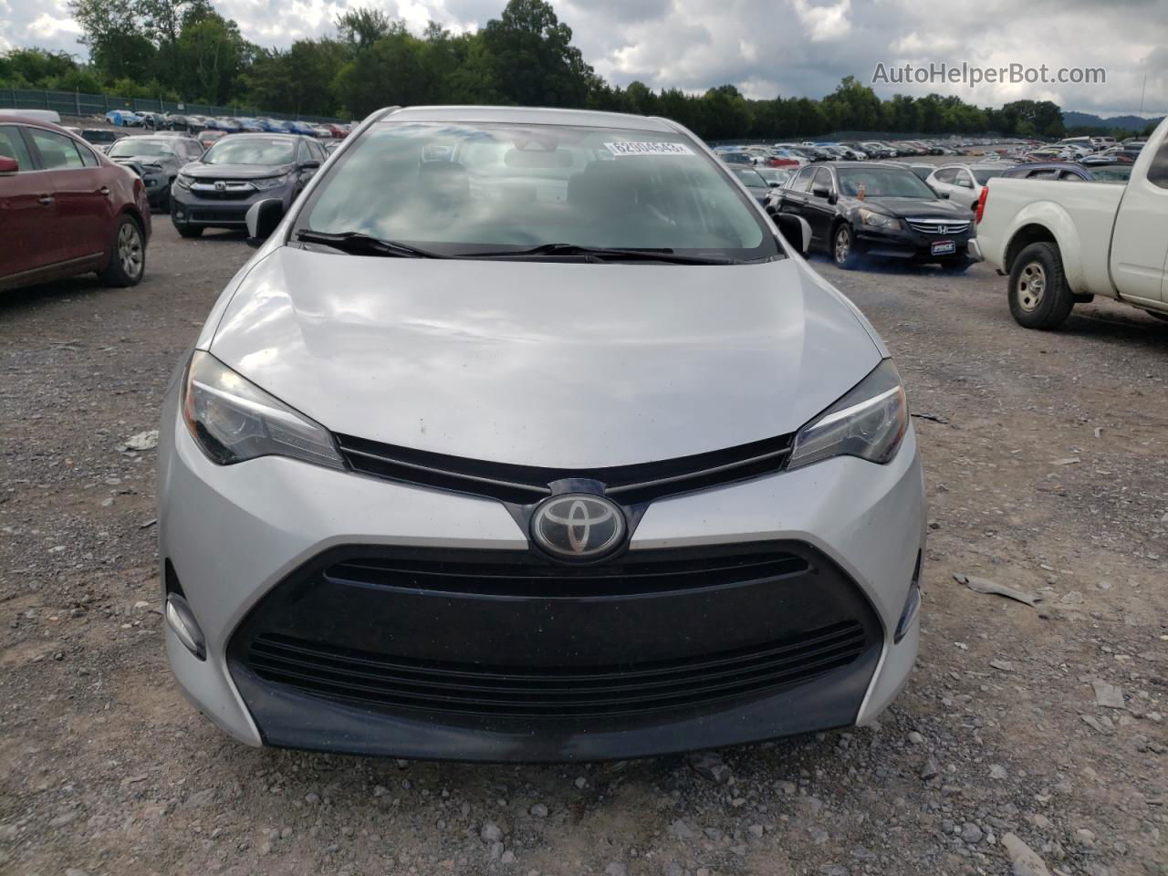 2017 Toyota Corolla L Silver vin: 5YFBURHEXHP720473