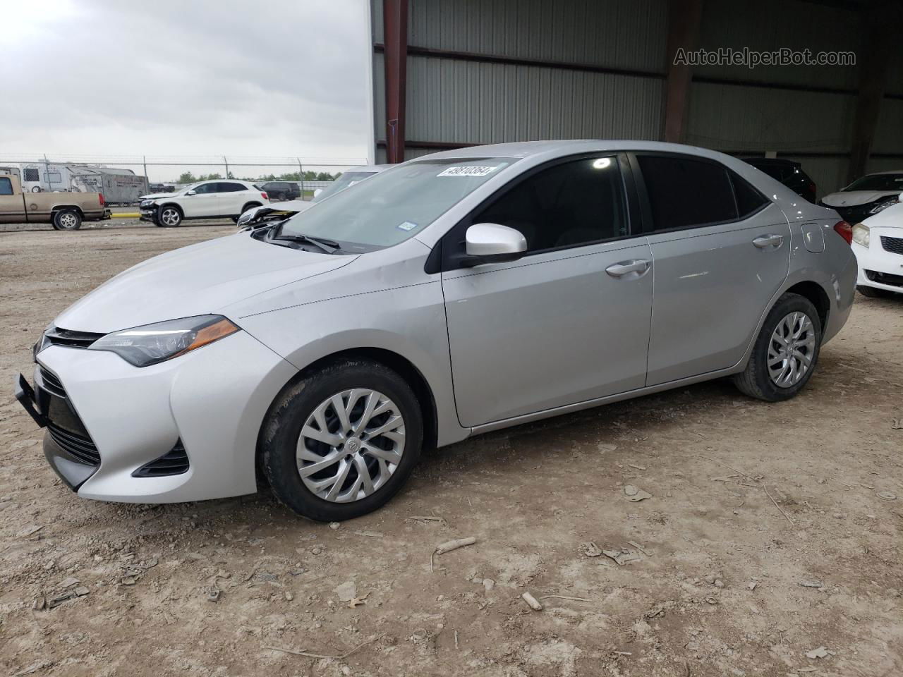 2017 Toyota Corolla L Silver vin: 5YFBURHEXHP724586