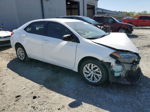 2018 Toyota Corolla L White vin: 5YFBURHEXJP842501