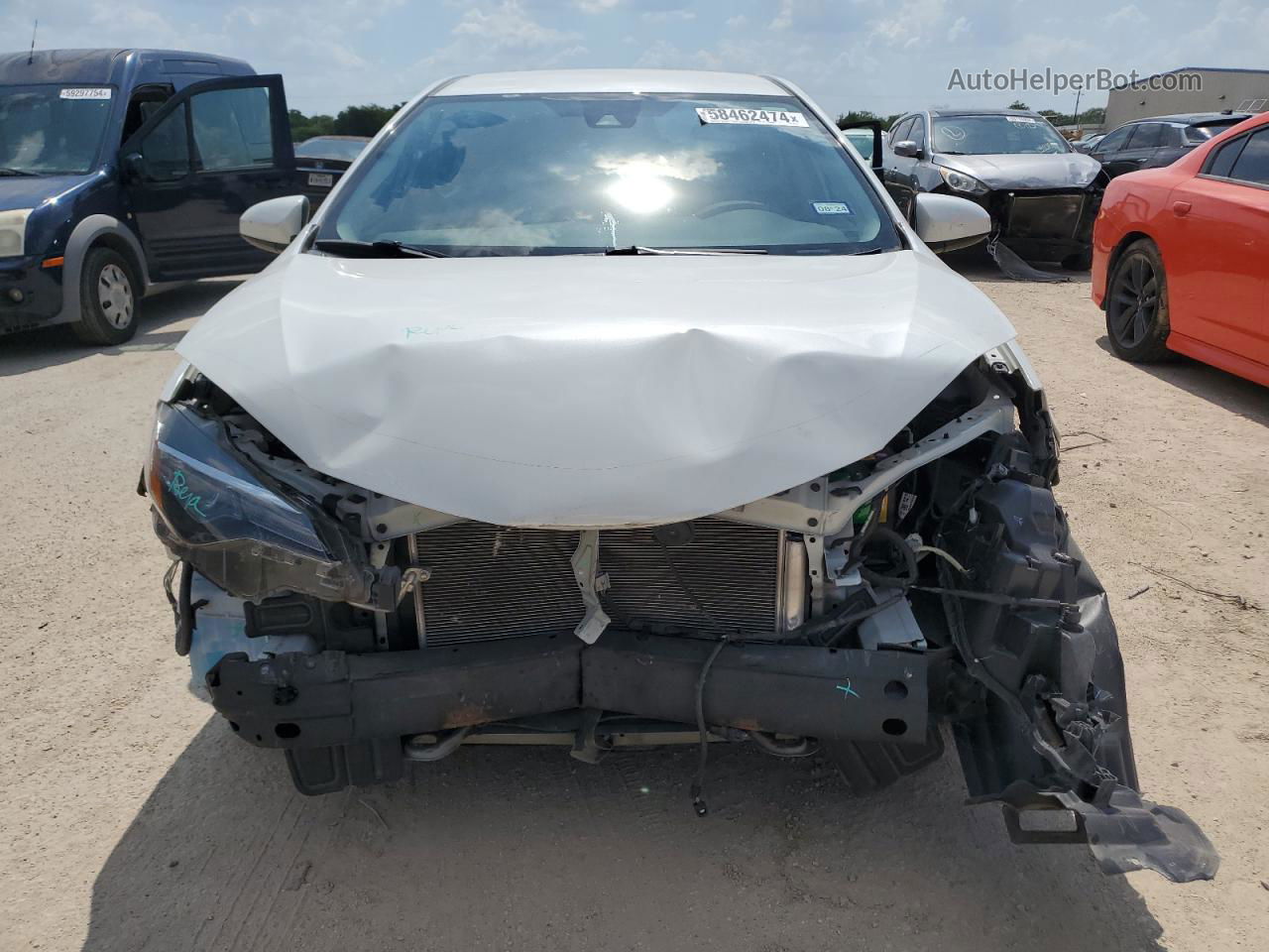 2019 Toyota Corolla L White vin: 5YFBURHEXKP878772