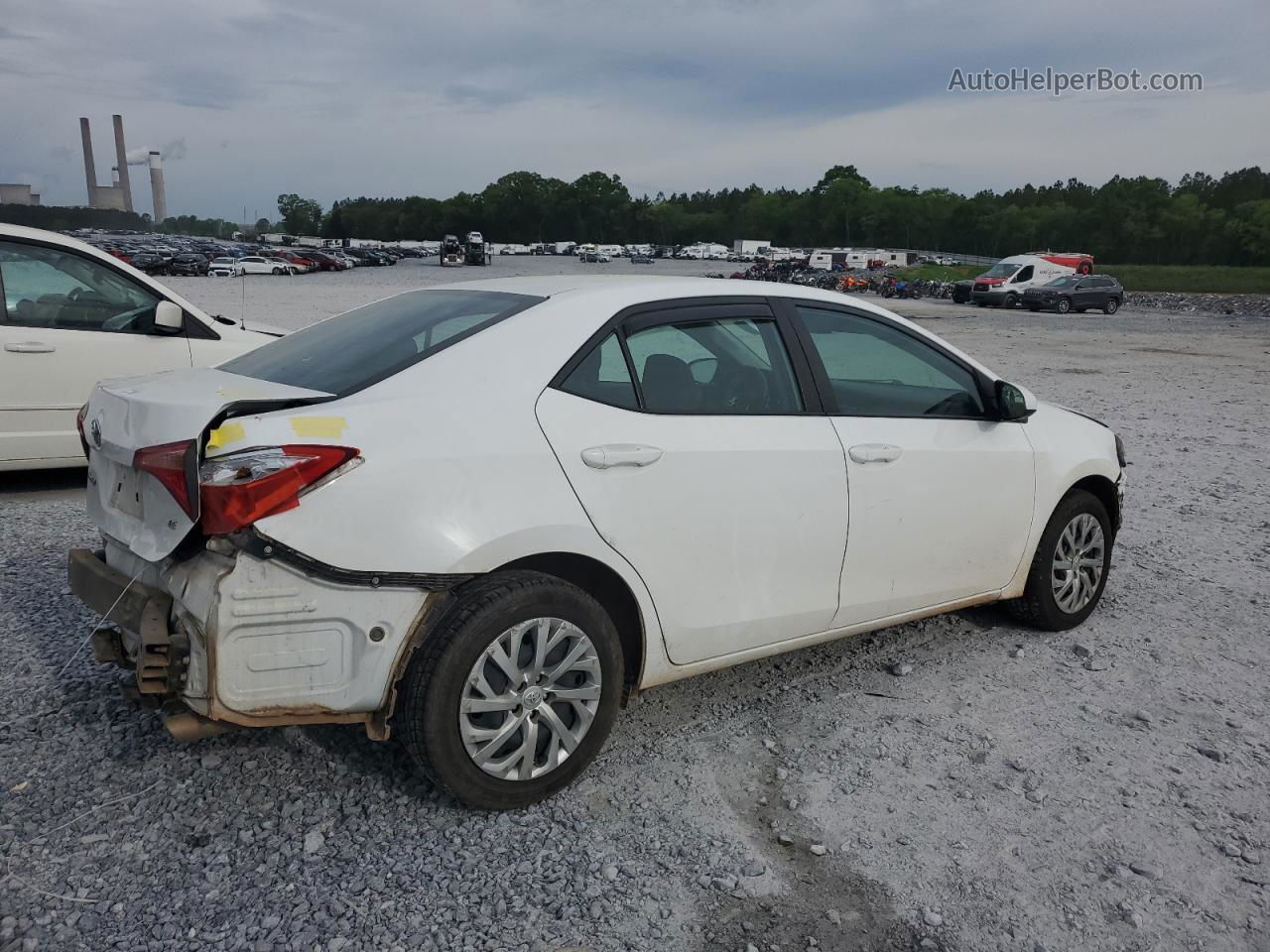 2019 Toyota Corolla L White vin: 5YFBURHEXKP941451