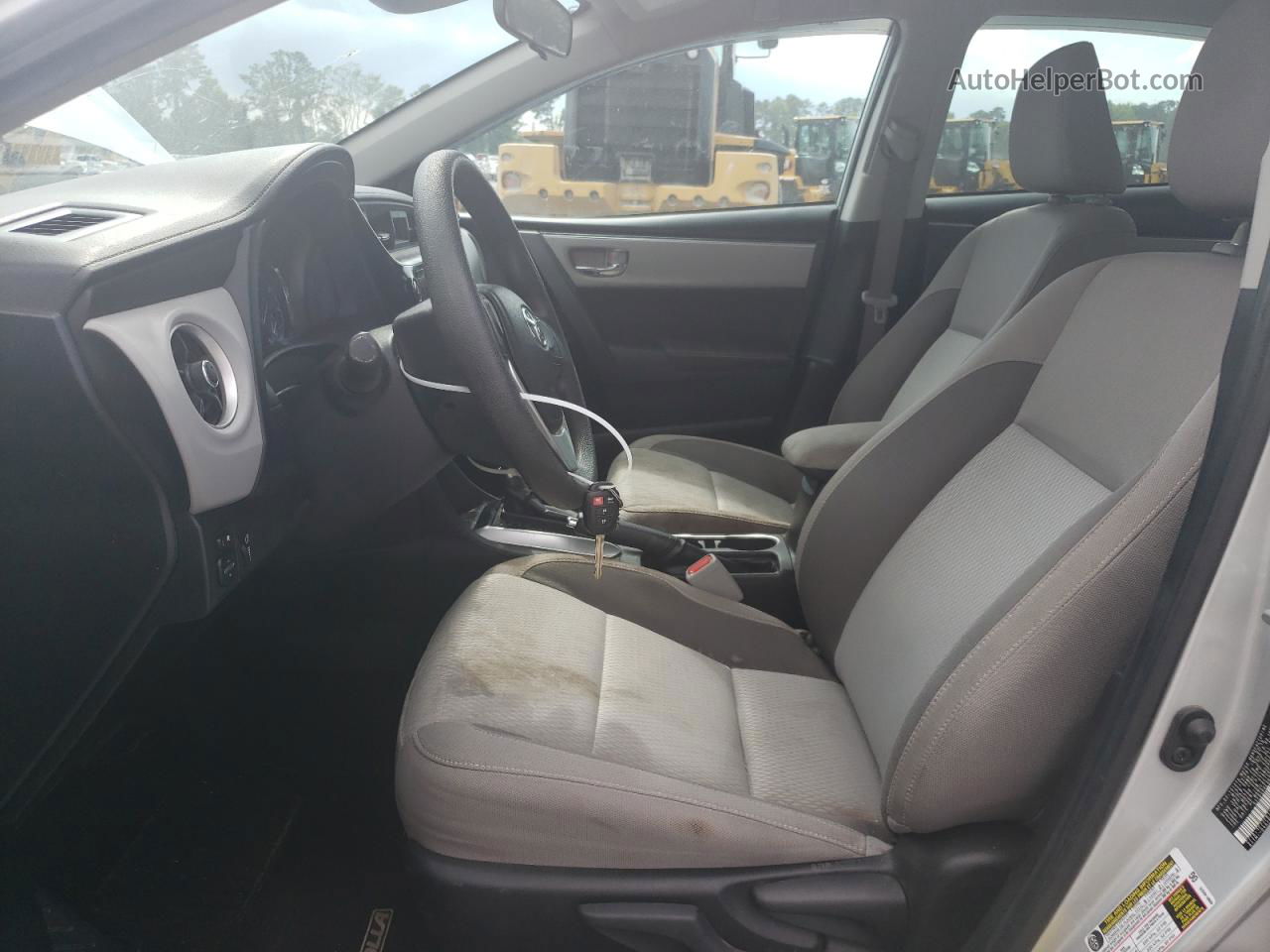 2019 Toyota Corolla L Silver vin: 5YFBURHEXKP943717