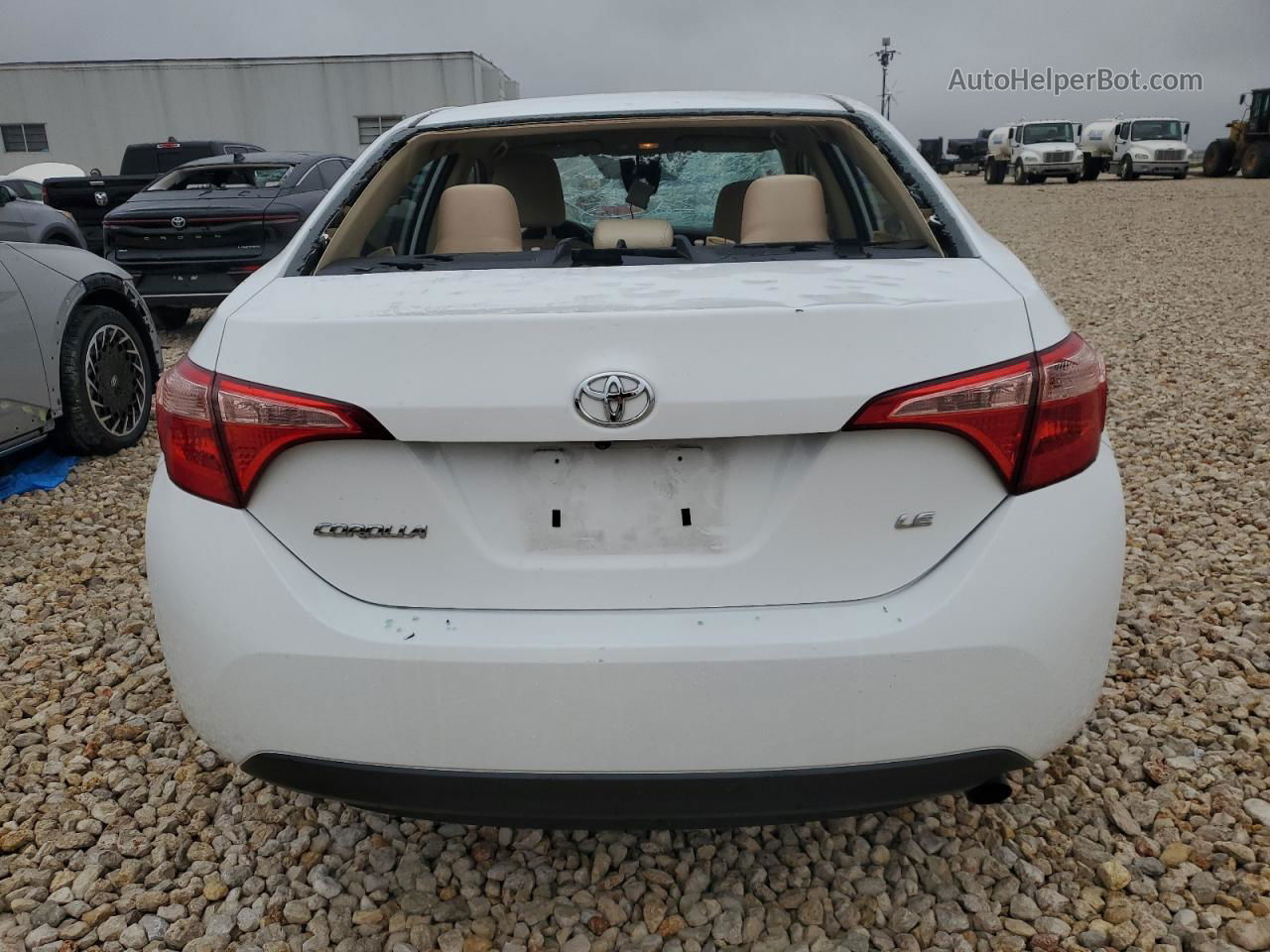 2019 Toyota Corolla L White vin: 5YFBURHEXKP945774