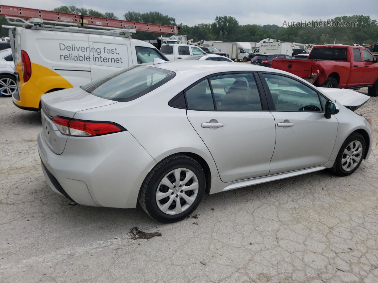 2021 Toyota Corolla Le Silver vin: 5YFEPMAE0MP243838