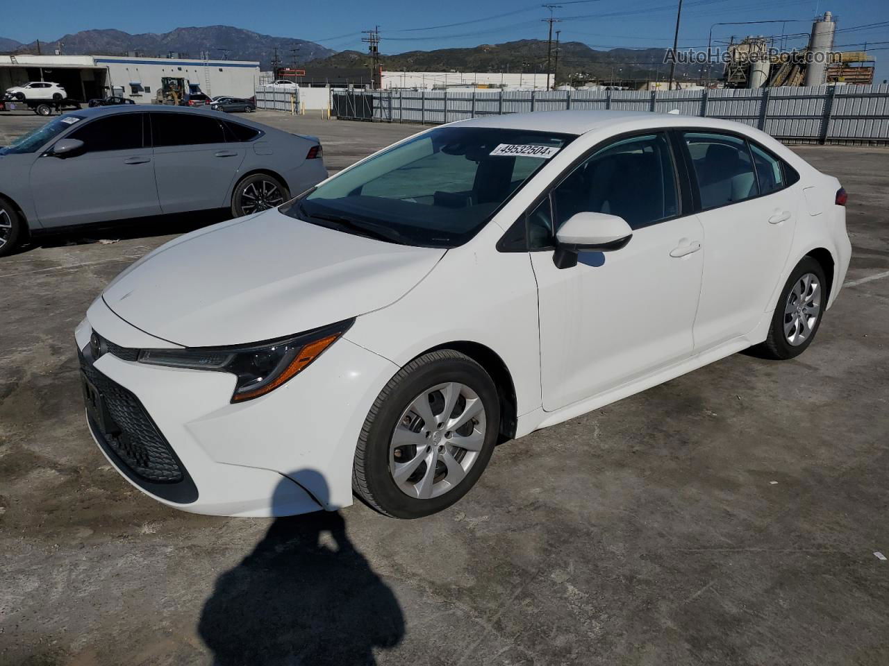 2021 Toyota Corolla Le White vin: 5YFEPMAE0MP256217