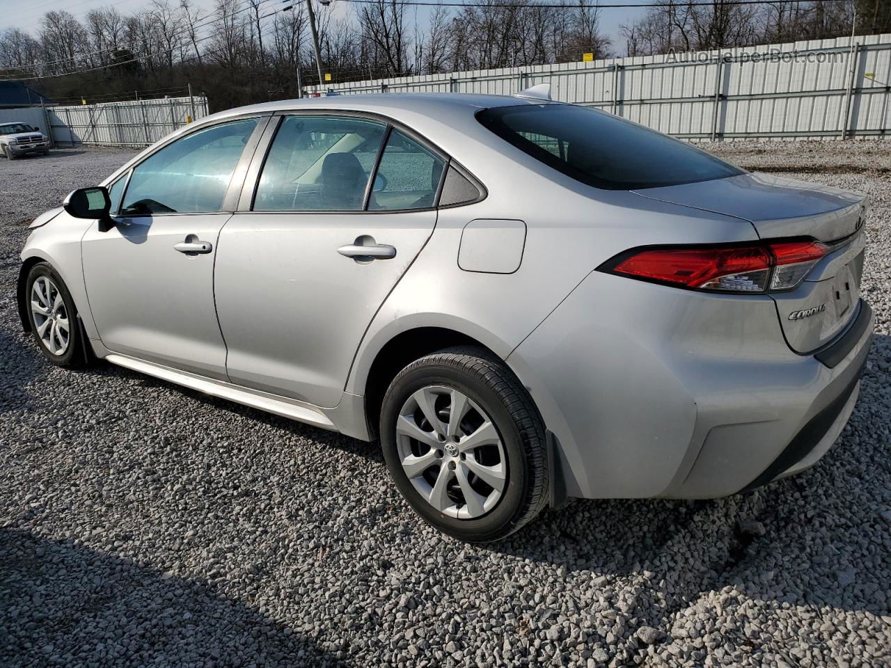 2021 Toyota Corolla Le Silver vin: 5YFEPMAE1MP154697