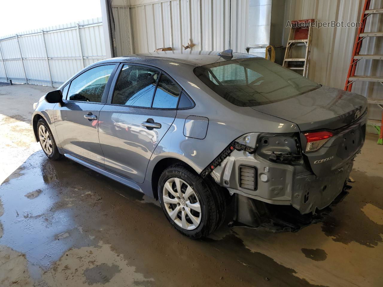 2021 Toyota Corolla Le Gray vin: 5YFEPMAE1MP246330