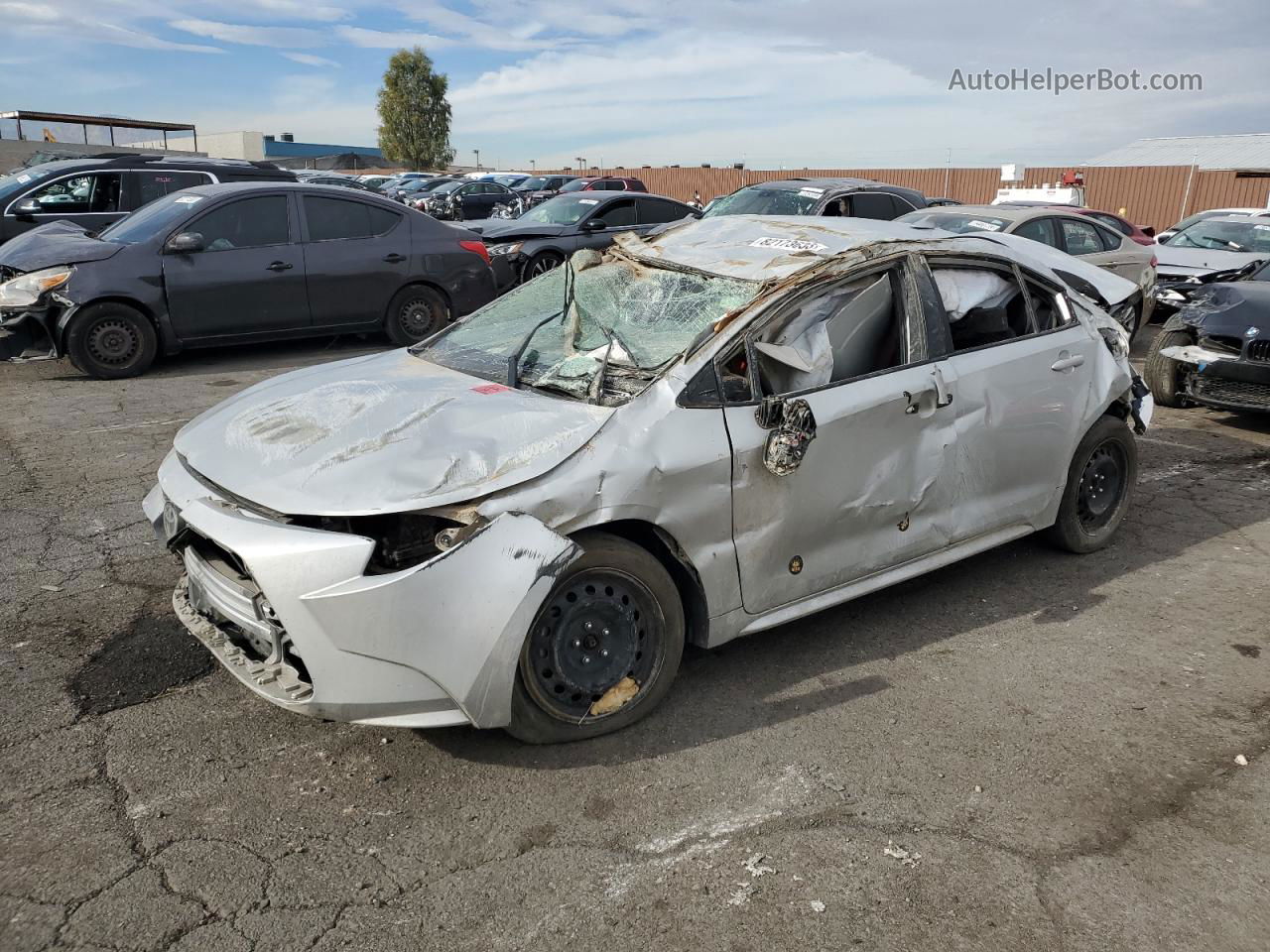 2021 Toyota Corolla Le Серебряный vin: 5YFEPMAE4MP192876