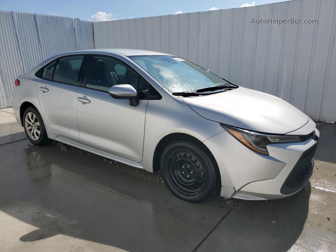 2021 Toyota Corolla Le Silver vin: 5YFEPMAE4MP262926