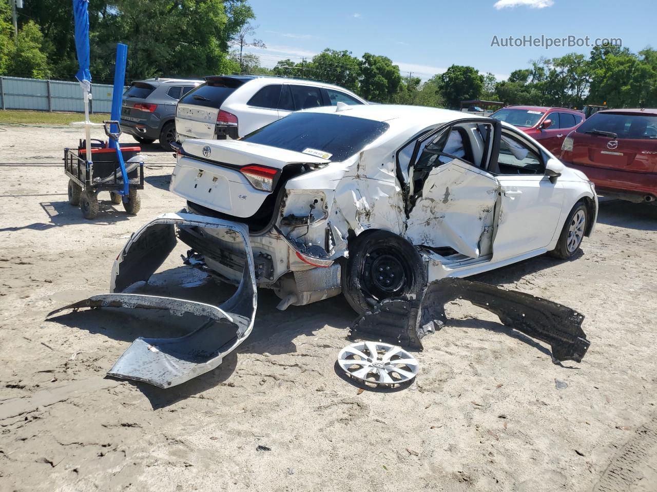 2021 Toyota Corolla Le White vin: 5YFEPMAE6MP170488