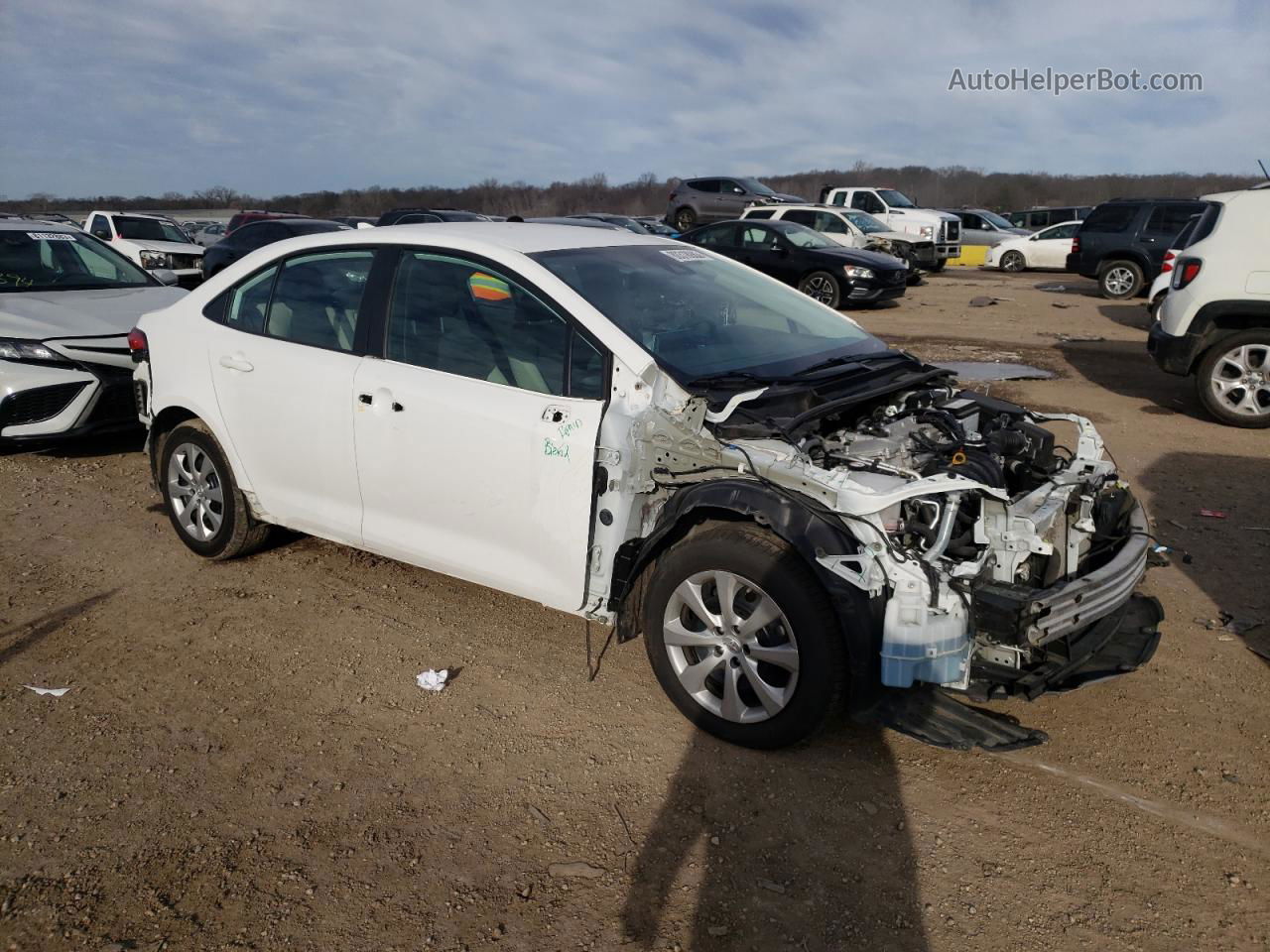 2021 Toyota Corolla Le Белый vin: 5YFEPMAE6MP201500