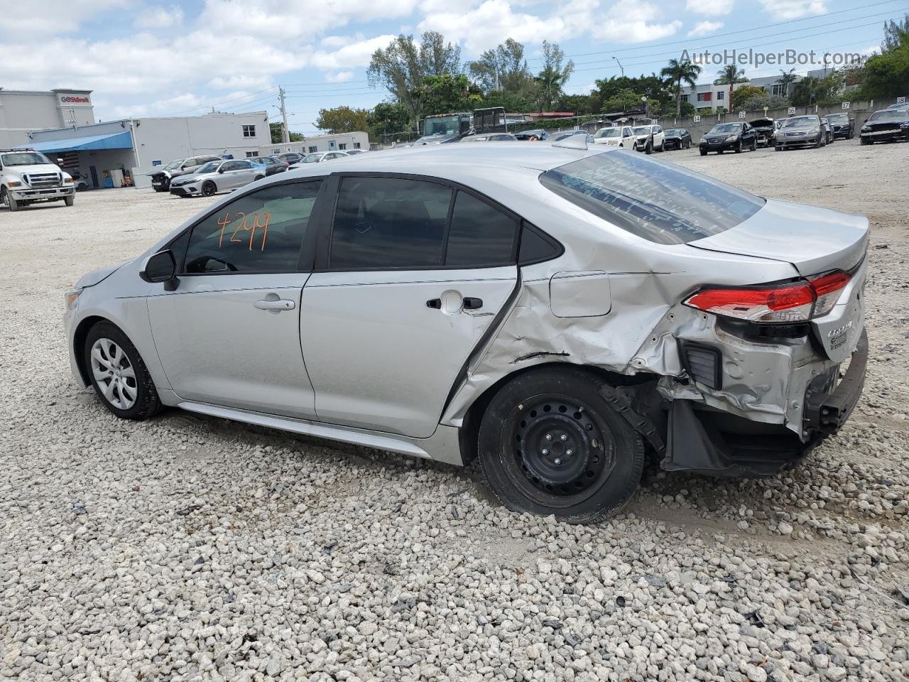 2021 Toyota Corolla Le Silver vin: 5YFEPMAE7MP152131