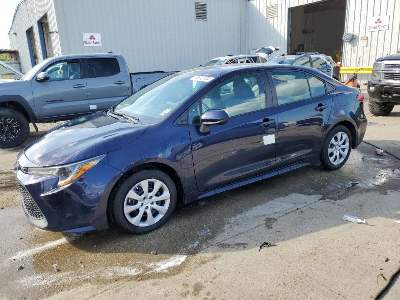 2021 Toyota Corolla Le Синий vin: 5YFEPMAE7MP210884