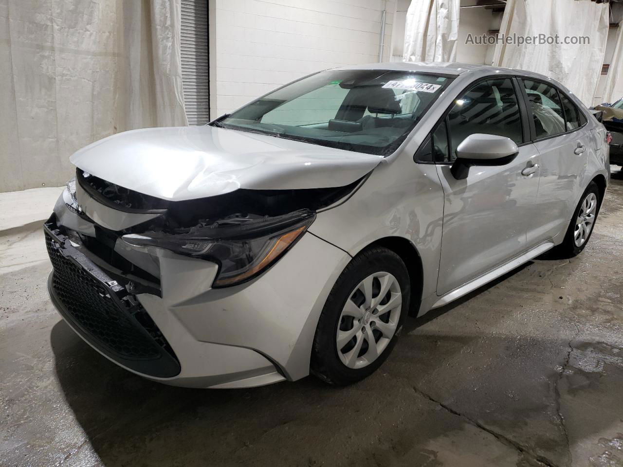 2021 Toyota Corolla Le Silver vin: 5YFEPMAE7MP256182