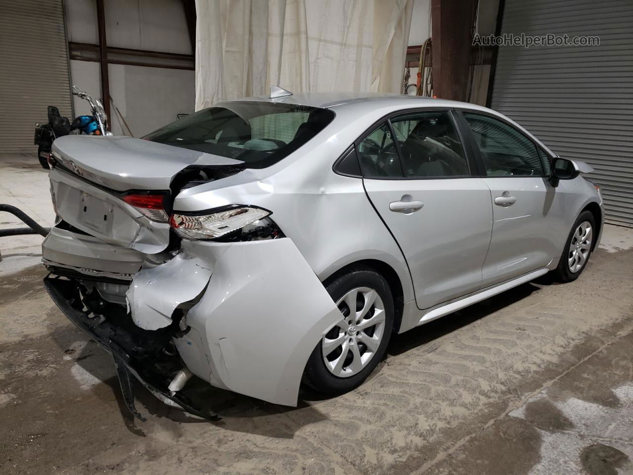 2021 Toyota Corolla Le Silver vin: 5YFEPMAE7MP256182